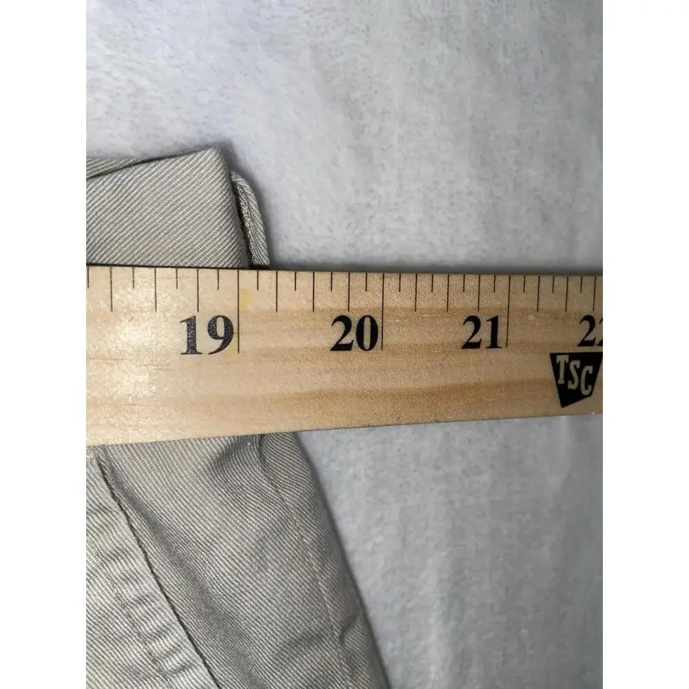 Polo Ralph Lauren Classic Fit 100 cotton khaki tan shorts mens size 38 9” Inseam - Picture 2 of 12
